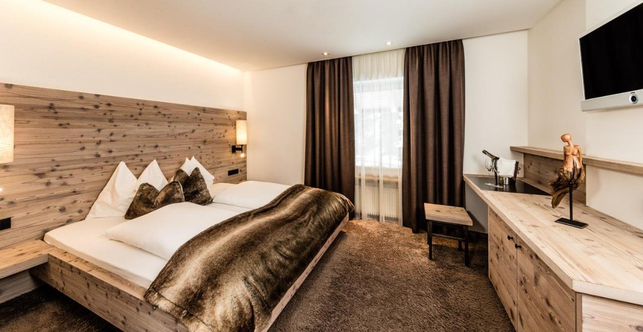 Arthotel Anterleghes - Gardenahotels Selva di Val Gardena Exterior photo